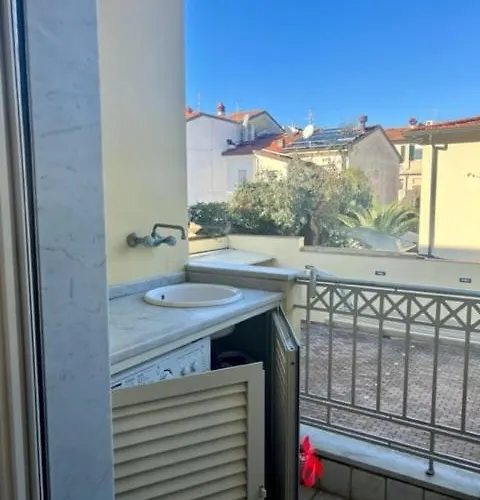 Acquamarina Angels Apartment Viareggio